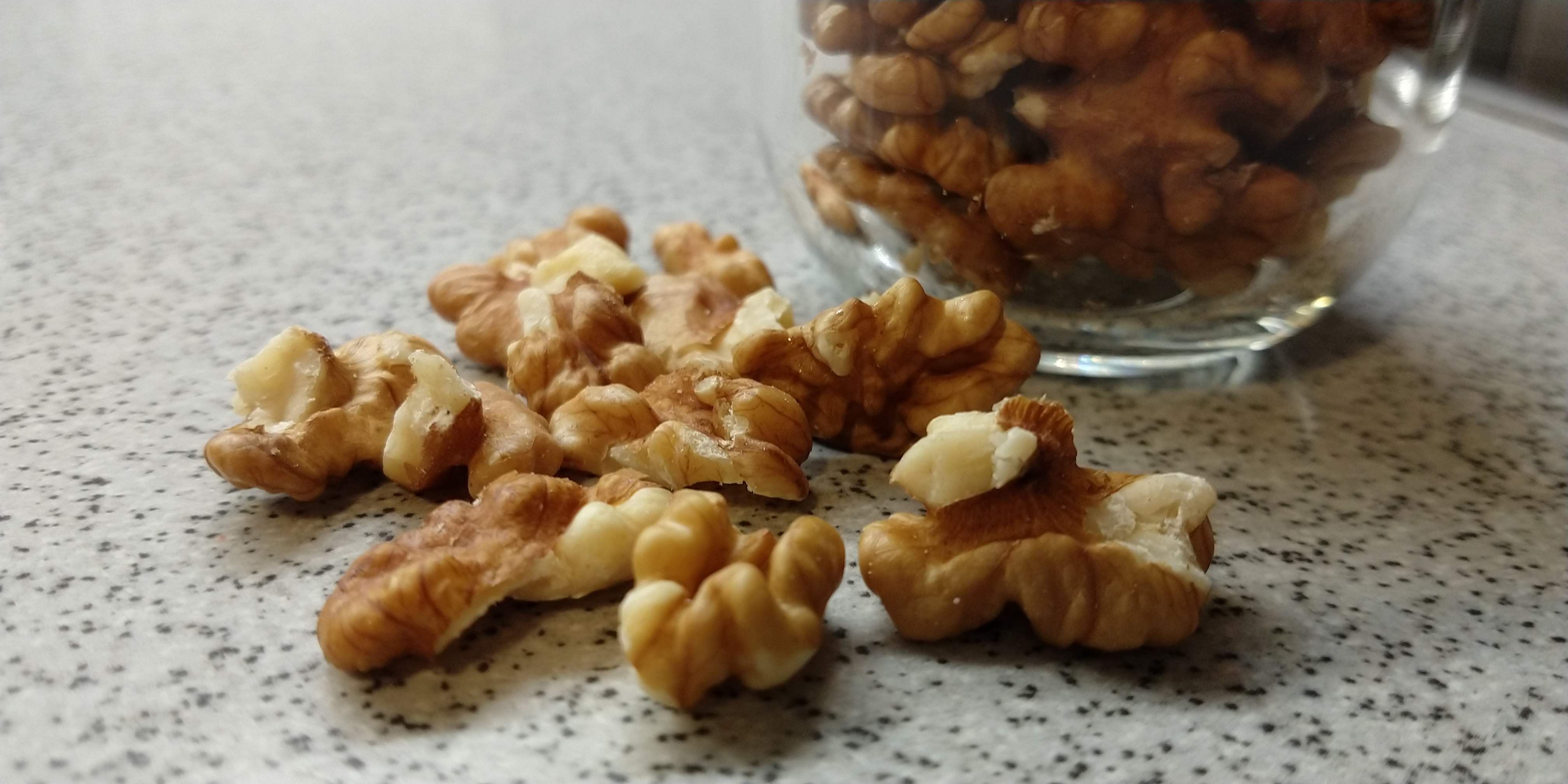 Walnussmilch - Alles über die vegane Milchalternative