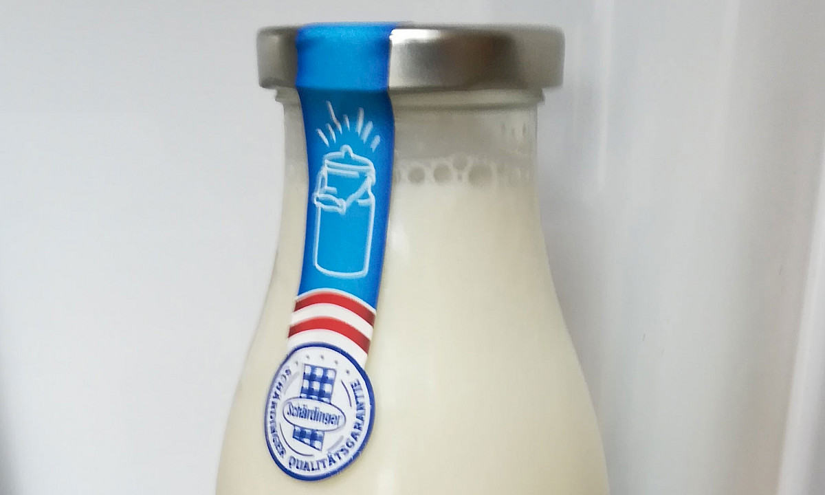 Berghof Bergbauern Milch In Glasflaschen